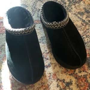 UGG Women's Tasman Slipper, Black, 8 US/8 B US